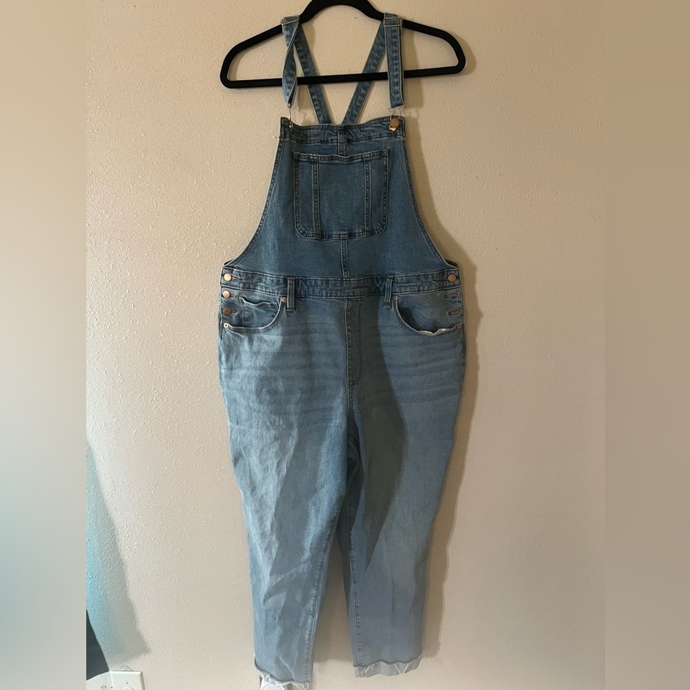 Women Universal Threads Jean overalls. Size 18/34R